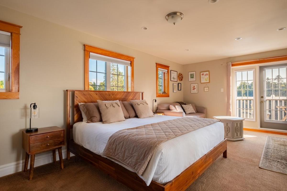 Halls Harbour Tides Inn Guest Suites מראה חיצוני תמונה